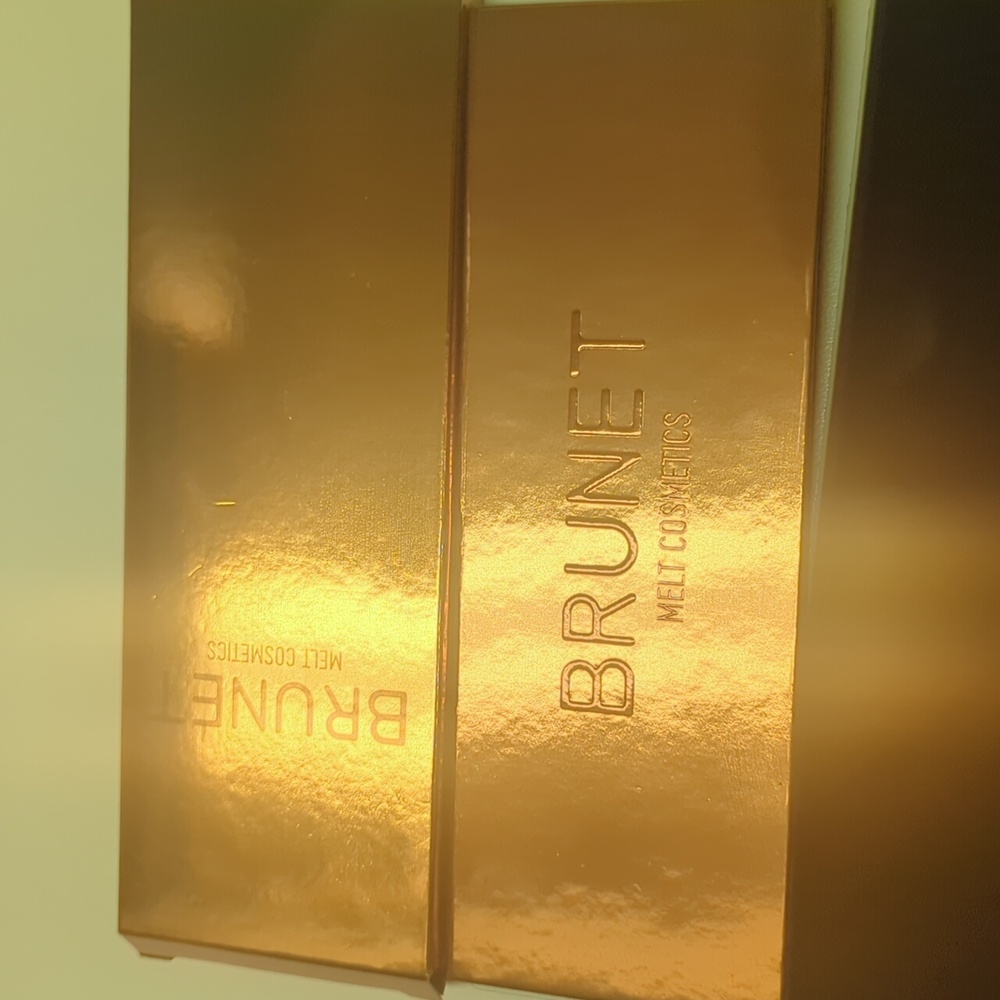 Melt cosmetics brunet eye shadow palette